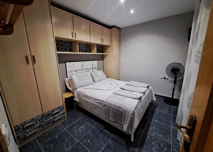 Cibeles Apartment